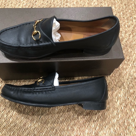 Gucci Black Leather Loafers with Gold Horsebit Accents - Picture 2 of 7